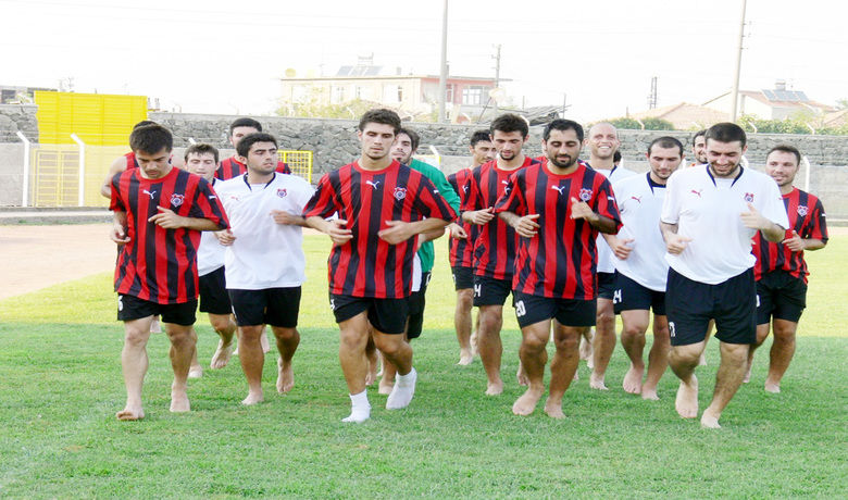 Tff 3. Lig BafraBelediyespor Yeni Sezon Hazırlıklarını Sürdürüyor - TFF 3. Lig 2. Grup'ta mücadele edecek olan Bafra Belediyespor, yeni sezon hazırlıklarını sürdürüyor.