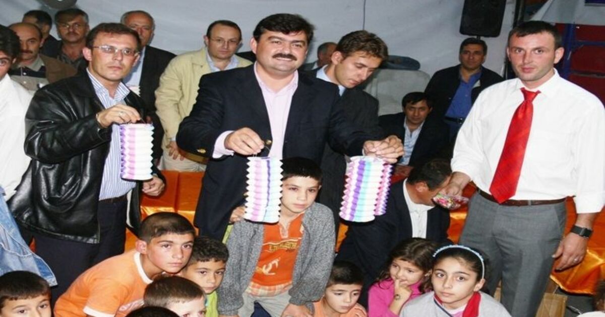 Bafra'da 6 Asırlık Gelenek Samsun'un Bafra İlçesinde, 600 Yıllık Geçmişi Olan "Selle Sepet Top Kandil Şenlikleri" Coşkuyla Kutlandı