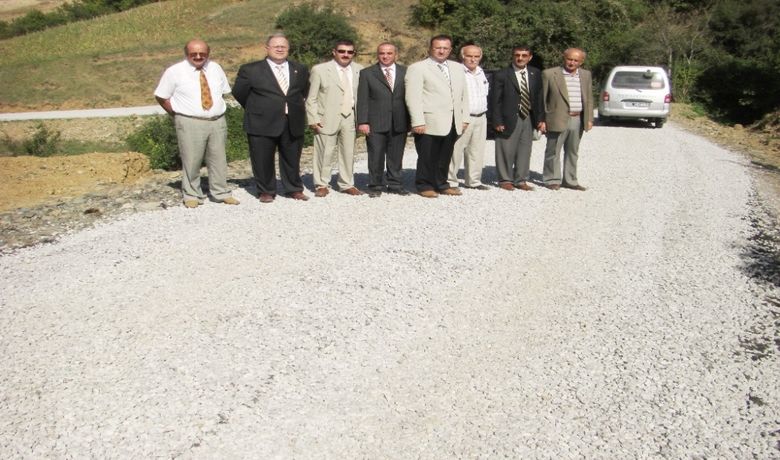 Bafra'da Kırsal Köyler İlkDefa Asfalt Yola Kavuştu - Samsun'un Bafra ilçesine bağlı Ozan, Dereler, Yeraltı, Ağçalan ve Asmaçam grup köy yolları, 2007 KÖYDES Projesi kapsamında tarihlerinde ilk defa asfalta kavuştu.