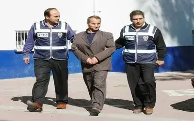 Polisten Fuhuş Operasyonu Bafra İlçesinde Yapılan Operasyonda Polonyalı 2 Kadın Para Karşılığı Fuhuş Yaparken Suçüstü Yakalandı
