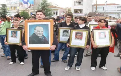'Teröre Lanet' Mitingi Hakkari Dağlıca'da 12 Askeri Şehit Eden Pkk Terör Örgütü, Samsun'un Bafra İlçesinde Düzenlenen Mitingle Lanetlendi