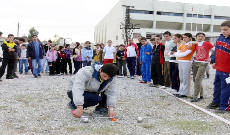 29 Ekim Bocce Petank Cumhuriyet Kupası - Samsun'un Bafra ilçesinde 29 Ekim Cumhuriyet Bayramı dolayısıyla öğrencilere yönelik Bocce Petank Cumhuriyet Kupası düzenlendi.