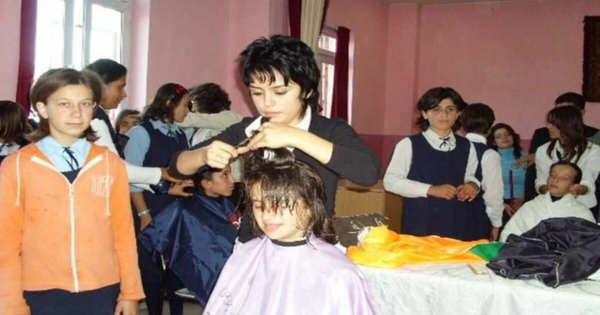 Öğrencilere Saç Bakımı