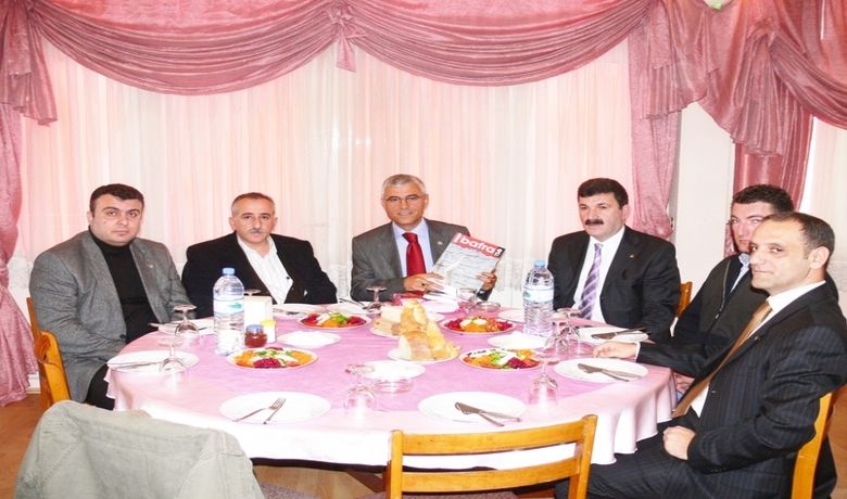 Bafra Tso'dan Dergi Ve Kitaplı Tanıtım - Samsun'un Bafra Ticaret ve Sanayi Odası (TSO) tarafından tanıtım amacıyla "Bafra TSO Dergisi" ve "Bafra Ovası'nın Beşeri İktisadi Coğrafyası" adlı iki yayın çıkarıldı.