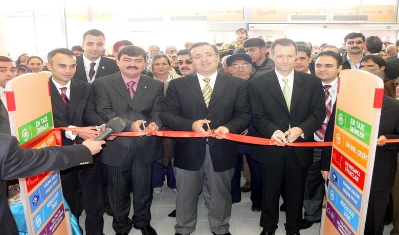 Carrefoursa Expres Bafra Mağazası Açıldı - Samsun'un Bafra ilçesinde, Carreffoursa Expres Bafra Mağazası düzenlenen törenle hizmete açıldı.