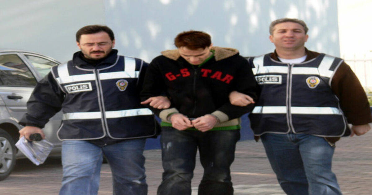 İş Yerinden Para Ve Tabanca Hırsızlığı