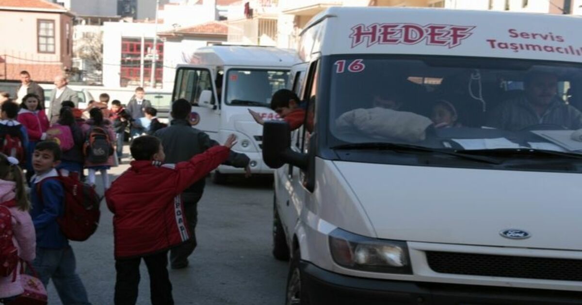 Veliler, Sömestr Tatilinde Servis Ücreti Ödemek İstemiyor İstanbul'da, İdare Mahkemesinin Sömestr Tatilinde Servis Ücreti Ödenmemesine Karar Vermesinin Ardından Samsun'da Da Tatilde Ücret Alınmaması İstendi