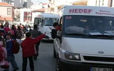 Veliler, Sömestr Tatilinde Servis Ücreti Ödemek İstemiyor İstanbul'da, İdare Mahkemesinin Sömestr Tatilinde Servis Ücreti Ödenmemesine Karar Vermesinin Ardından Samsun'da Da Tatilde Ücret Alınmaması İstendi