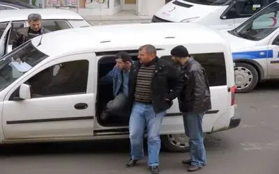 Dolandırıcılık Suçundan Aranan 2 Kişi Yakalandı