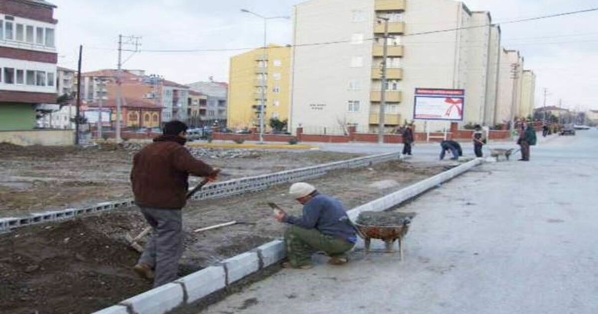 Bafra'da Rögar Kapağı Hırsızlığı Çalınan 13 Rögar Kapağı, Vatandaşların İhbarı Sonucu Bulundu
