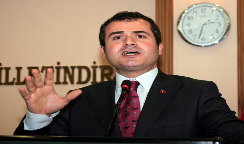 Samsun'da Tersane Yatırımları Artıyor Ak Parti Samsun Milletvekili SuatKılıç: "Marmara'daki Tersaneler Samsun'a Kayacak" "Çalışanı Takdir Edin, Sırtını Sıvazlayın" - AK Parti Genel Merkez Tanıtım ve Medya Başkan Yardımcısı, Samsun Milletvekili Suat Kılıç, Tuzla'daki tersanelerin 10 yıl içende Samsun'a kayacağını ve şehrin tersane merkezi olma yolunda ilerlediğini söyledi.