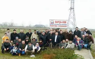 Çalışanlar Fidan Dikti