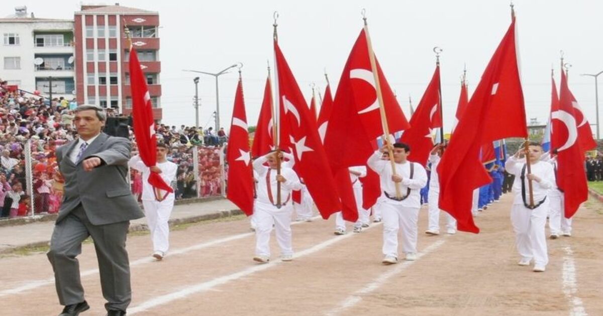 Bafra'da '23 Nisan' Kutlamaları