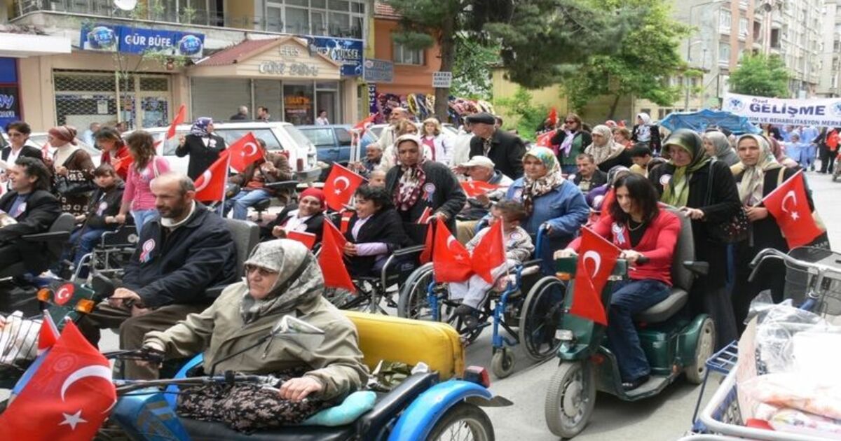 Bafra Belediyesi 3. Engelliler Şöleni Bafra Belediyesi Tarafından Düzenlenen '3. Engelliler Şöleni' Büyük İlgi Gördü