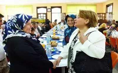 Bafra Belediyesi'nden Anneler Günü Yemeği