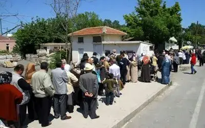 500 Metrelik Ucuz Pirinç Kuyruğu Samsun'da Daha Uygun Fiyatla Tmo'dan Pirinç Almak İsteyen Vatandaşlar, Uzun Kuyruklar Oluşturdu