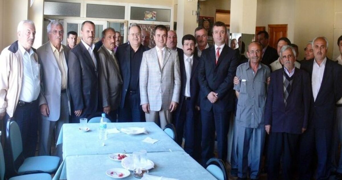 Ak Parti'li Kılıç, Bafra'da Muhtarlarla Bir Araya Geldi Ak Parti Samsun Milletvekili Suat Kılıç: “eşek Sırtlarında Su Taşınan Köyler İstemiyoruz”