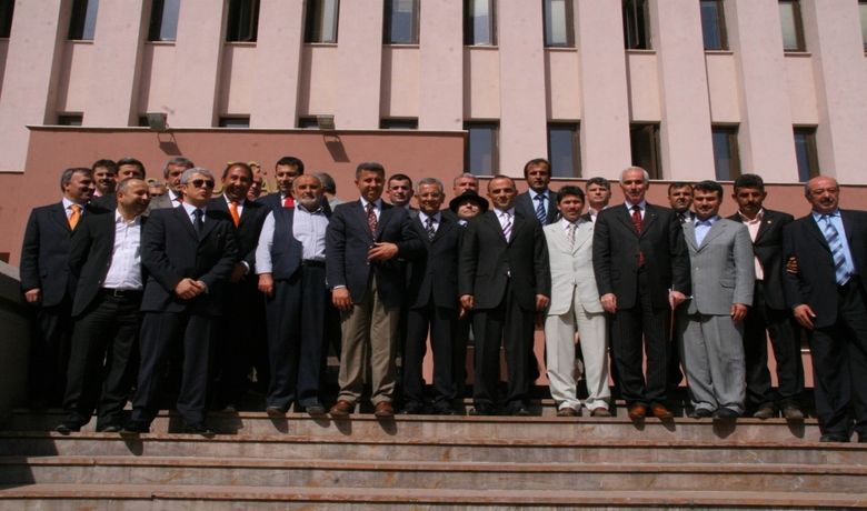 Metro'dan Eğitim Yatırımları Metro Turizm Şirketler Grubu Yönetim Kurulu Başkanı Galip Öztürk, Samsun'unAyvacık İlçesinde 39 Derslik, 6 İlköğretim Okulu Ve 8 Daireli Lojmanın Protokolünü İmzaladı - Metro Turizm Şirketler Grubu Yönetim Kurulu Başkanı Galip Öztürk, Ayvacık ilçesinde 39 derslik, 6 ilköğretim okulu ve 8 daireli lojmanın protokolünü imzaladı.