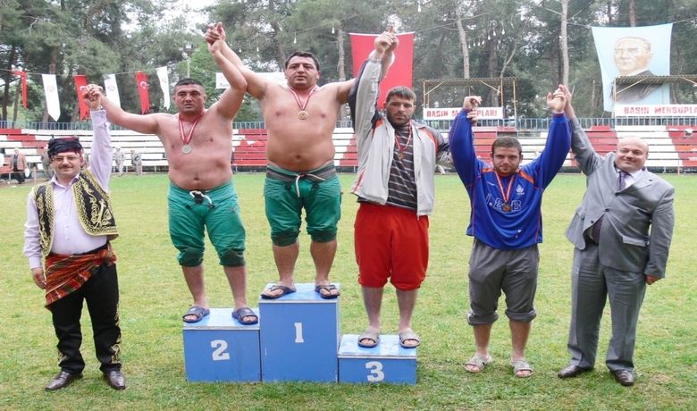 Ali Rıza Kaya, Başpehlivan Oldu Samsun'un Bafra İlçesinde, Güreş İhtisas Spor Kulübü Tarafından Ata SporuGüreşi Yaşatmak Ve Geliştirmek Adına Organize Edilen 3. Geleneksel Karakucak Güreşleri'nde Başpehlivanlığı Ali Rıza Kaya Kazandı - Samsun'un Bafra ilçesinde Güreş İhtisas Spor Kulübü tarafından ata sporu güreşi yaşatmak ve geliştirmek amacıyla organize edilen 3. Geleneksel Karakucak Güreşleri'nde başpehlivanlığı Samsunlu Ali Rıza Kaya kazandı.