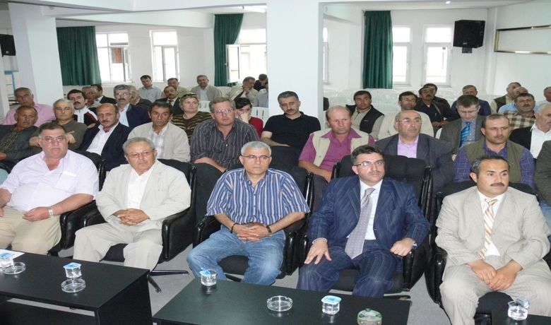 Kırsal Kalkınma YatırımlarınınDesteklemesi Programı Anlatıldı - Samsun İl Tarım Müdürlüğü, Bafra İlçe Tarım Müdürlüğü ve Bafra Ziraat Odası'nın ortaklaşa organize ettiği "Kırsal Kalkınma Yatırımlarının Desteklenmesi" tanıtım toplantısında üreteciler bilgilendirildi.