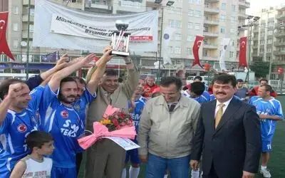 Öldürülen Teknik Adamların Anısına Futbol Turnuvası