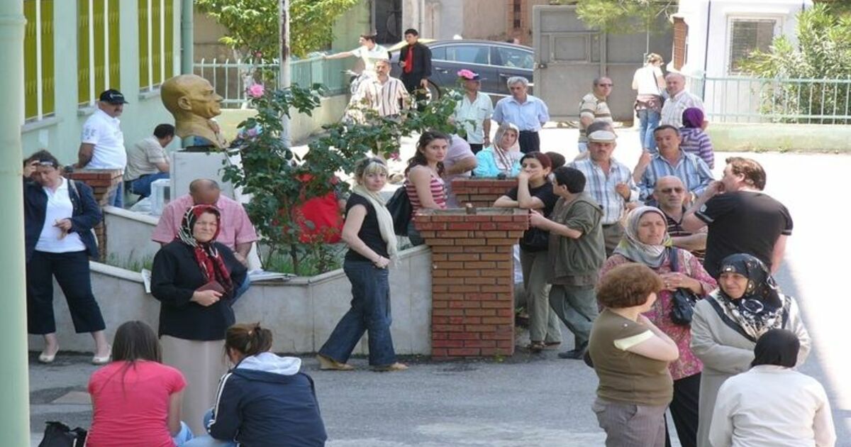 Samsun'da 28 Bin 274 Öğrenci Öss İçin Ter Döktü Samsun İl Merkezi İle 3 İlçesinde Toplam 28 Bin 274 Öğrencinin Öss'ye Girdiği Öğrenildi Sınavların Yapıldığı 105 Okulda 513 Polis Görev Aldı