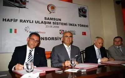Samsun Raylı Sistem Sözleşmesi İmzalandı Büyükşehir Belediyesi İle 156 Milyon Euroluk Hafif Raylı Sistem Projesi'nin Yapım İhalesini Kazanan Alsim Alarko Ansaldobreda Konsorsiyumu Arasında Sözleşme İmzalandı