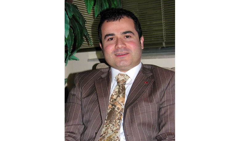 Nebyan Projesi Yeniden Hayata Geçiyor Ak Parti Samsun Milletvekili Suat Kılıç: "51 Köyün YıllardırKronik Hale Gelen Susuzluk Sorunu Ortadan Kaldırılarak Bafra Ve 19 Mayıs'ta Susuz Köy Kalmaması Sağlanacaktır" - AK Parti Tanıtım ve Medya Başkan Yardımcısı ve Samsun Milletvekili Suat Kılıç, 45 yıllık Bafra ilçesi Nebyan Projesi'nin tamamlanmasıyla  51 köyün yıllardır kronik hale gelen susuzluk sorunu ortadan kaldırılarak, Bafra ve 19 Mayıs ilçelerinde susuz köy kalmamasının sağlanacağını söyledi.