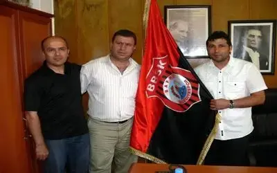 Tff 3. Lig Bafra Belediyespor, Teknik Direktörlüğüne Sedat Kalaycı Getirildi