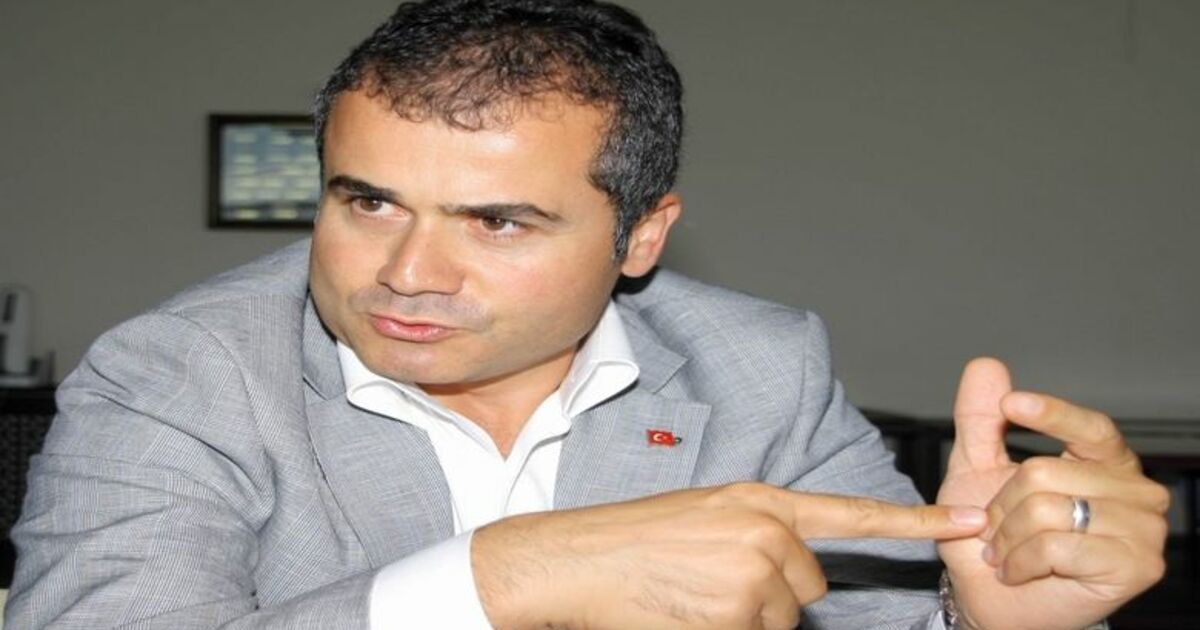 " 'Su Akar Türk Bakar' Sözü Tarihe Gömülecek" Ak Parti Samsun Milletvekili Suat Kılıç: "Geçmişte Türk Milletine Mal Edilen 'Su Akar Türk Bakar' Sözünü, Hafızalardan Silmek İstiyoruz"