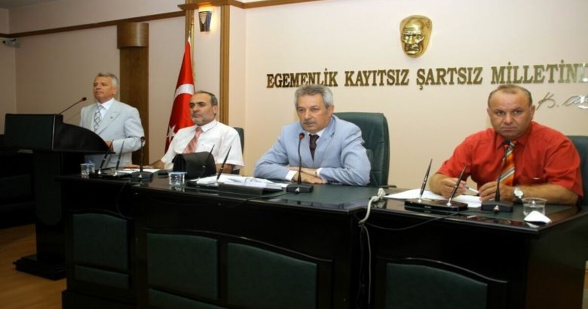 Mecliste Sular Duruldu İl Genel Meclisi’nde 2 Gündür Devam Eden 'Dönmeler' Tartışmasının Yerini Gündem Maddeleri Aldı