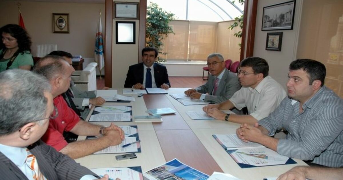 Gözler Bafra Osb'de Samsun Valisi Hasan Basri Güzeloğlu: "Bafra Osb'nin Samsun Stratejisinin 3 Temel Dinamiklerinden Olan Tarıma Dayalı Sanayi Adına Çok Önemli Bir Belirleyici Merkezi Ve Üretim Üssü Olacağını Düşünmekteyiz"