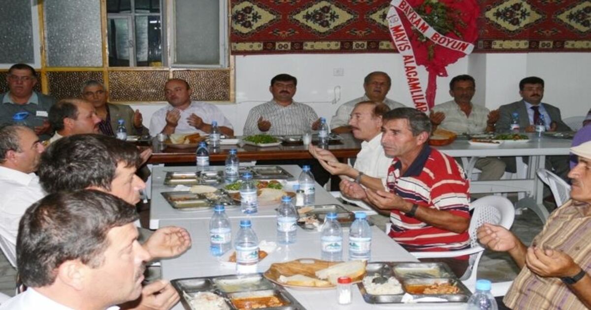 Bafra Alaçamlılar Derneği'nden İftar Yemeği