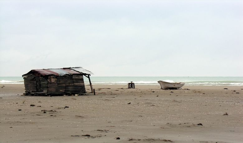 Karadeniz Kumsalları Kurtarılacak Fırtına İle Türkiye'nin Nadide Kumlarının Yok Olduğu KaradenizSahillerinde Ağaçlandırma Yapılarak, Rüzgarla Birlikte Yok Olan Sahil Kumu Kayıpları Durdurulacak - Samsun'da, Türkiye'nin nadide kumlarının yok olduğu Karadeniz sahillerinde ağaçlandırma yapılarak, rüzgarla birlikte yok olan sahil kumu kayıpları önleneceği belirtildi.