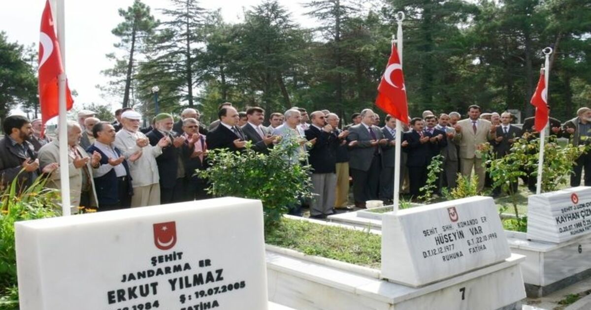 Bafra'da Şehitler Dualarla Anıldı