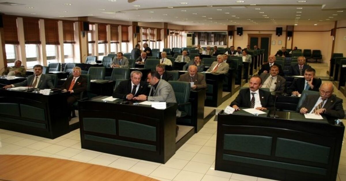 Mecliste Rant Ve Çifte Standart Tartışması Samsun İl Genel Meclis Toplantısında Mhp Grubu'nun Büyük Samsun Oteli Ve Bafra İlçesindeki Hastane İnşaatıyla İlgili Rant Ve Çifte Standart İddiaları Tartışmalara Yol Açtı