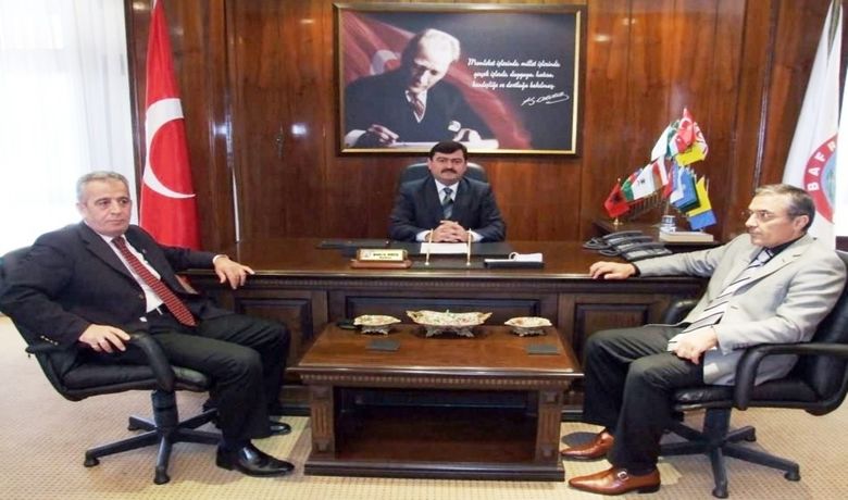 Bafra Belediyesi İşçilerinİkramiye Alacaklarını Ödedi - Samsun'un Bafra İlçe Belediyesi, işçilerinin 2007 yılından bugüne kadar olan ikramiye ve mesai farklarıyla ilgili alacaklarının tamamı ödedi.