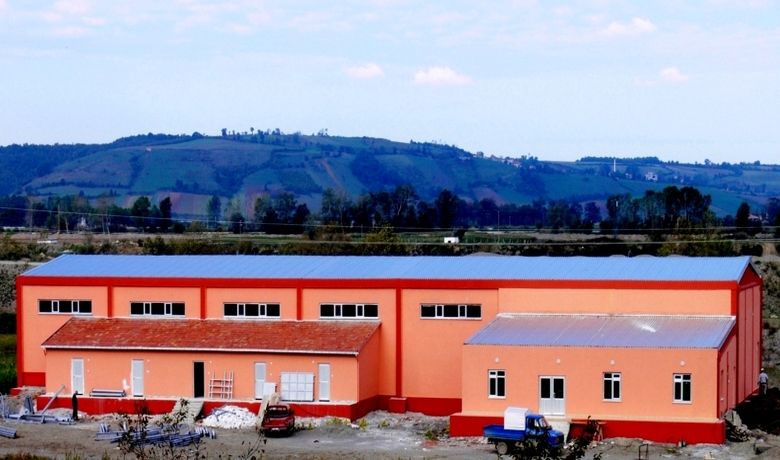 Bafra'ya Modern Mezbaha - Samsun'un Bafra İlçe Belediyesi tarafından yapılan modern mezbahanın yüzde 70'inin tamamlandığı, Kurban Bayramı öncesinde hizmete açılacağı bildirildi.