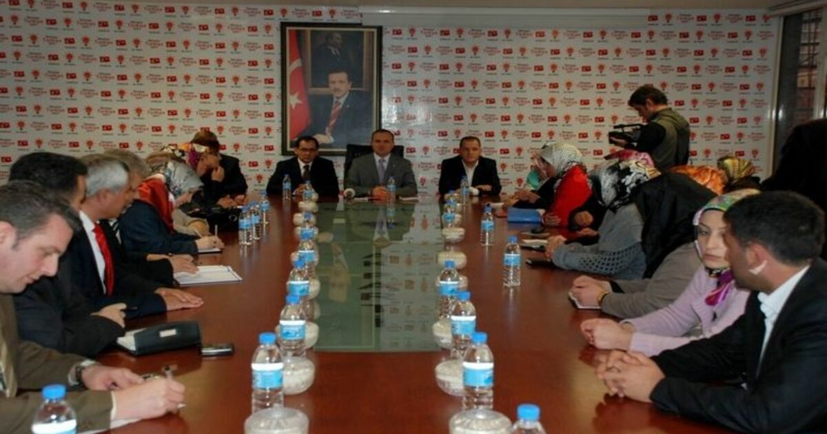 Ak Parti'de Yerel Seçim Toplantısı