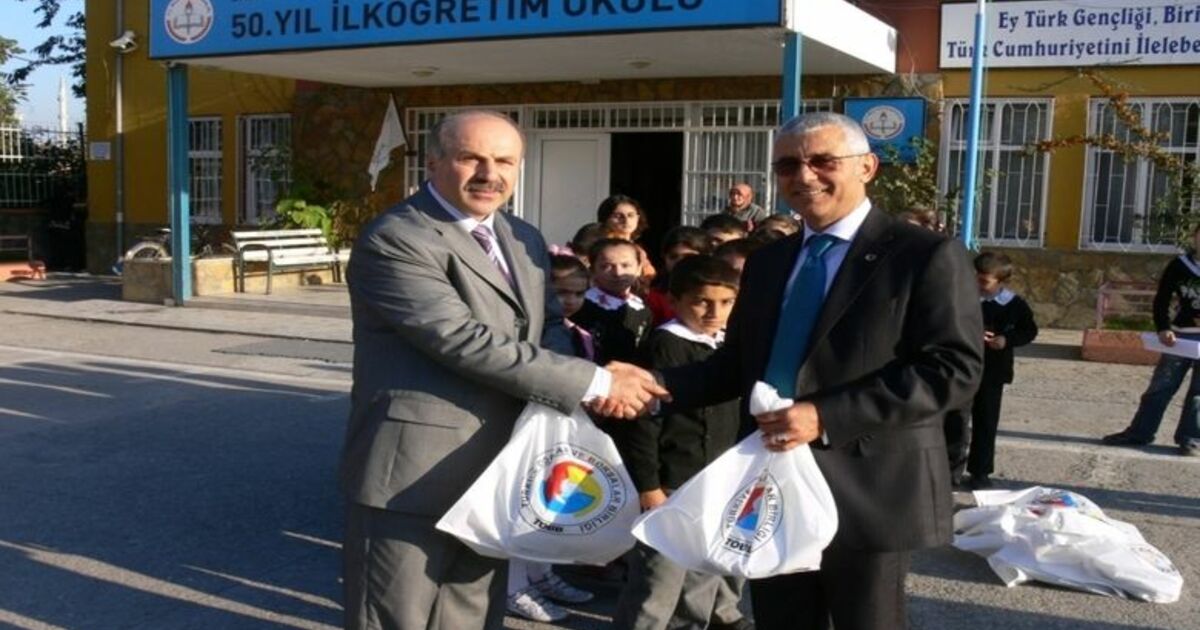 Tobb’dan Öğrencilere Eşofman Yardımı