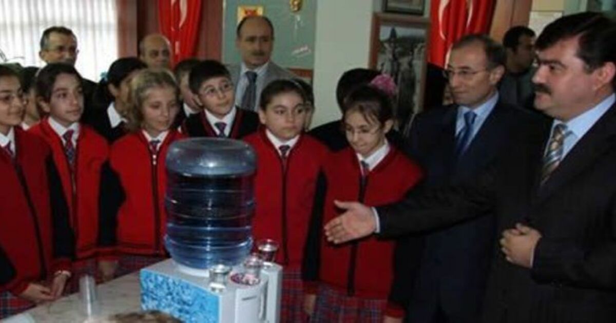 Neiş`ten Öğretmenler Gününde Sebil Hediyesi