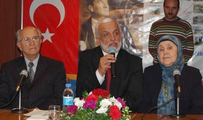 Bosna'nın Yaşayan Tarihleri Bosna'yı Anlattı Canik Belediyesi'nin Davetlisi Olarak Samsun'a Gelen BosnaHersekli Prof.dr. İsmet Kasumagiç Ve Eşi Aziyada Kasumagiç, Bağımsızlık Uğruna Verilen Mücadeleyi Anlattı - Samsun'a gelen Bosna Hersekli Prof.Dr. İsmet Kasumagiç ve eşi Aziyada Kasumagiç, Bosna'da bağımsızlık uğruna verilen mücadeleyi anlattı.