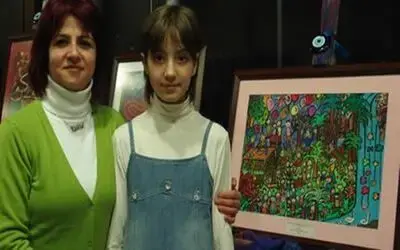 Mutluluğun Resmini Yaptı
