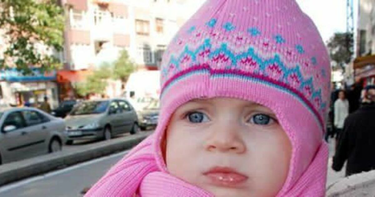 Çocuklar Kışın Kat Kat Giydirilmeli