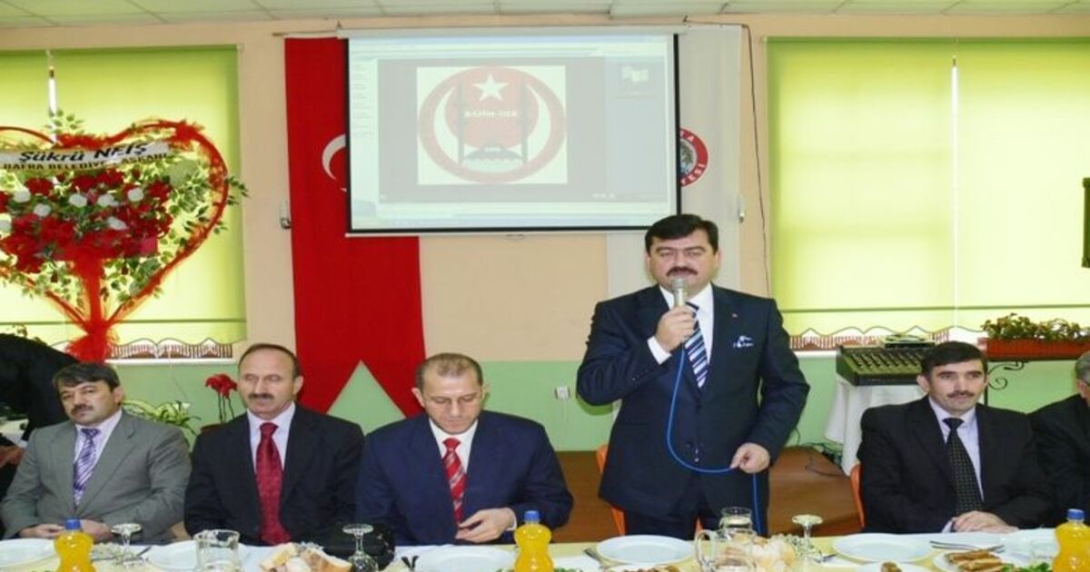 İmam Hatip Lisesi Mezunları Yemekte Buluştu