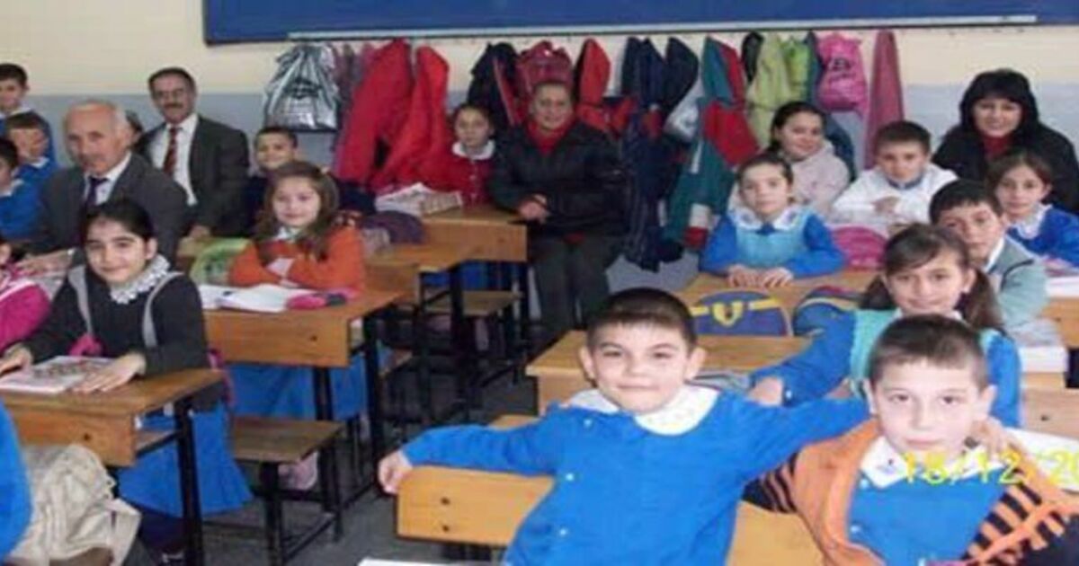 Bafra Umut Derneği`nden Öğrencilere Yardım