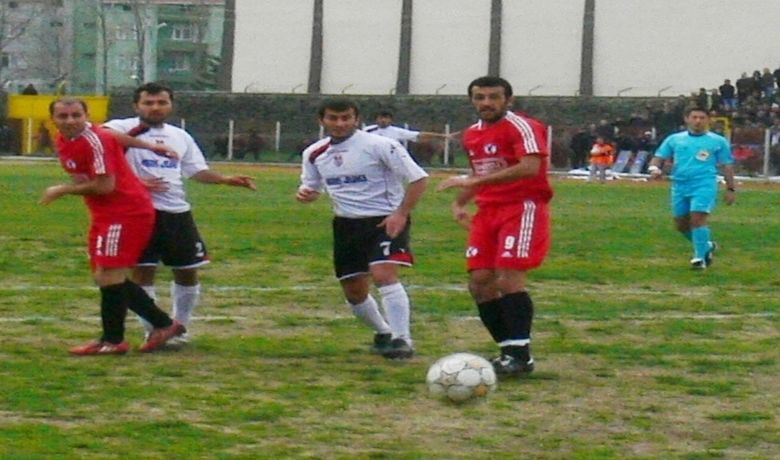 Tff 3. Lig Bafra Belediyespor: 1 Gümüşhanespor: 1 - TFF 3. Lig 4. Grup'ta Bafra Belediyespor, kendi sahasında Gümüşhanespor ile 1-1 berabere kaldı.