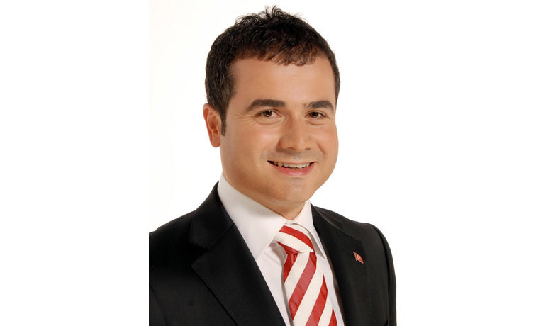 Samsun-ankara Yolu'na 2008'de 340 Milyon Ytl Harcandı Ak Parti Samsun Milletvekili Suat Kılıç: "Samsun-ankaraYolu'na 2008'de 340 Milyon Ytl Harcandı; Yol 2009 Ocak Ayı Sonunda Bölünmüş Yol Olarak Tamamlanacak" - AK Parti Tanıtım ve Medya Başkan Yardımcısı, Samsun Milletvekili Suat Kılıç, Samsun-Ankara Yolu için 2008 yılında 340 milyon YTL harcandığını ve 2009 Ocak ayı sonunda bölünmüş yol olarak tamamlanacağını açıkladı.