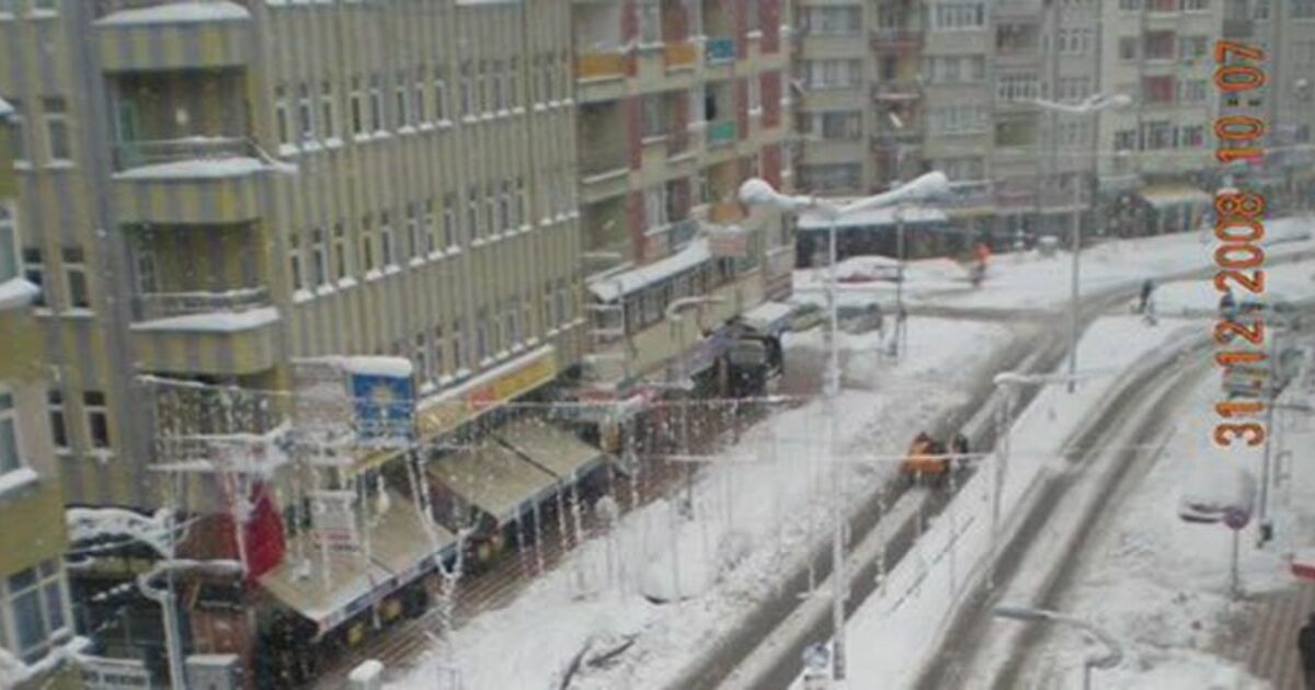 İlçe Merkezindeki Okullar Bugün Eğitime Ara Verdi.
