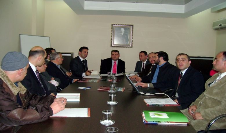 Samsun Organik Fuar Yolunda Samsun, İl Özel İdaresi Öncülüğünde Organik Tarımla İlgili Almanya Ve İstanbul'daİki Ayrı Fuara Katılacak İl Özel İdare Genel Sekreteri Aslan Karanfil: "Organik Tarımın Güneşi Samsun'da Doğacak" - Samsun'un, İl Özel İdaresi öncülüğünde Almanya ve İstanbul'da düzenlenen iki ayrı organik tarım fuarına katılacağı bildirildi.